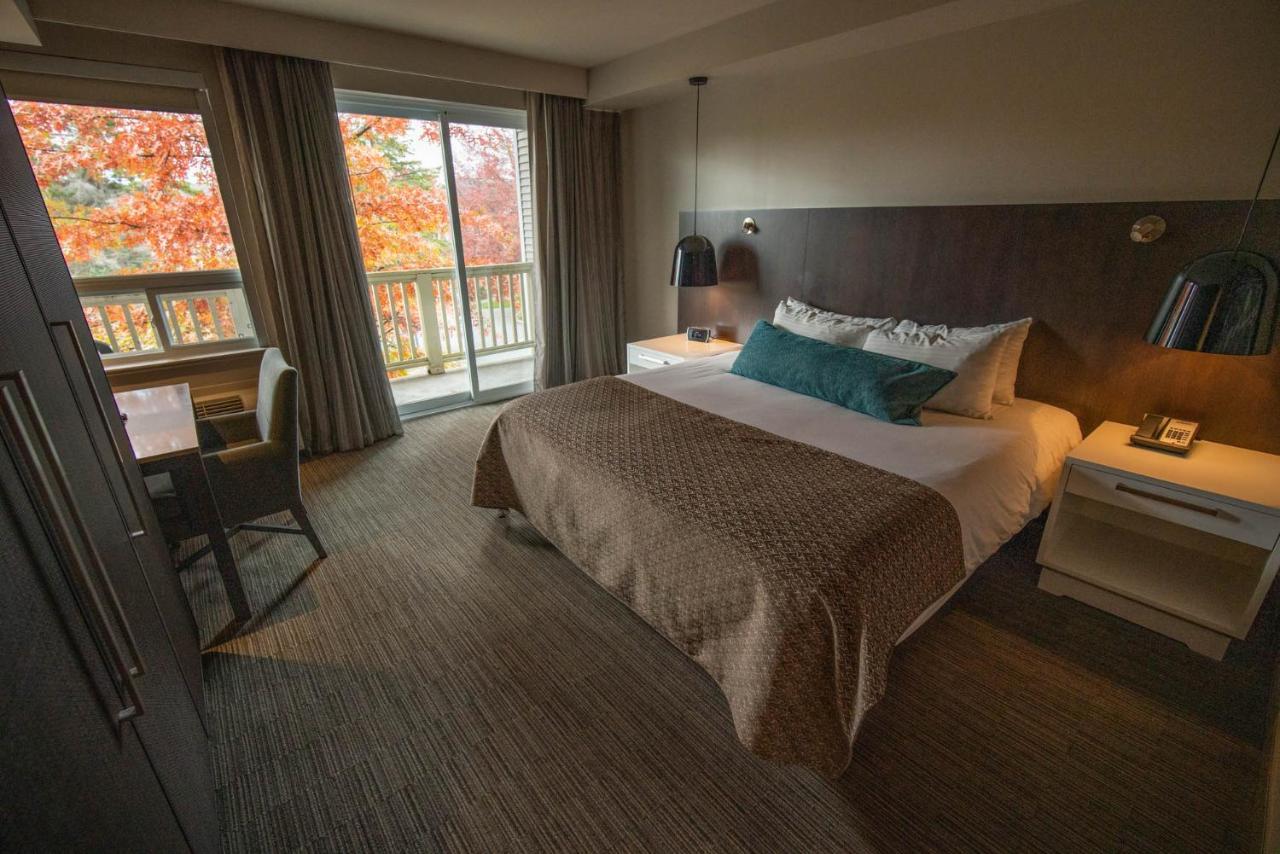Hotel Taboo Muskoka Gravenhurst Esterno foto